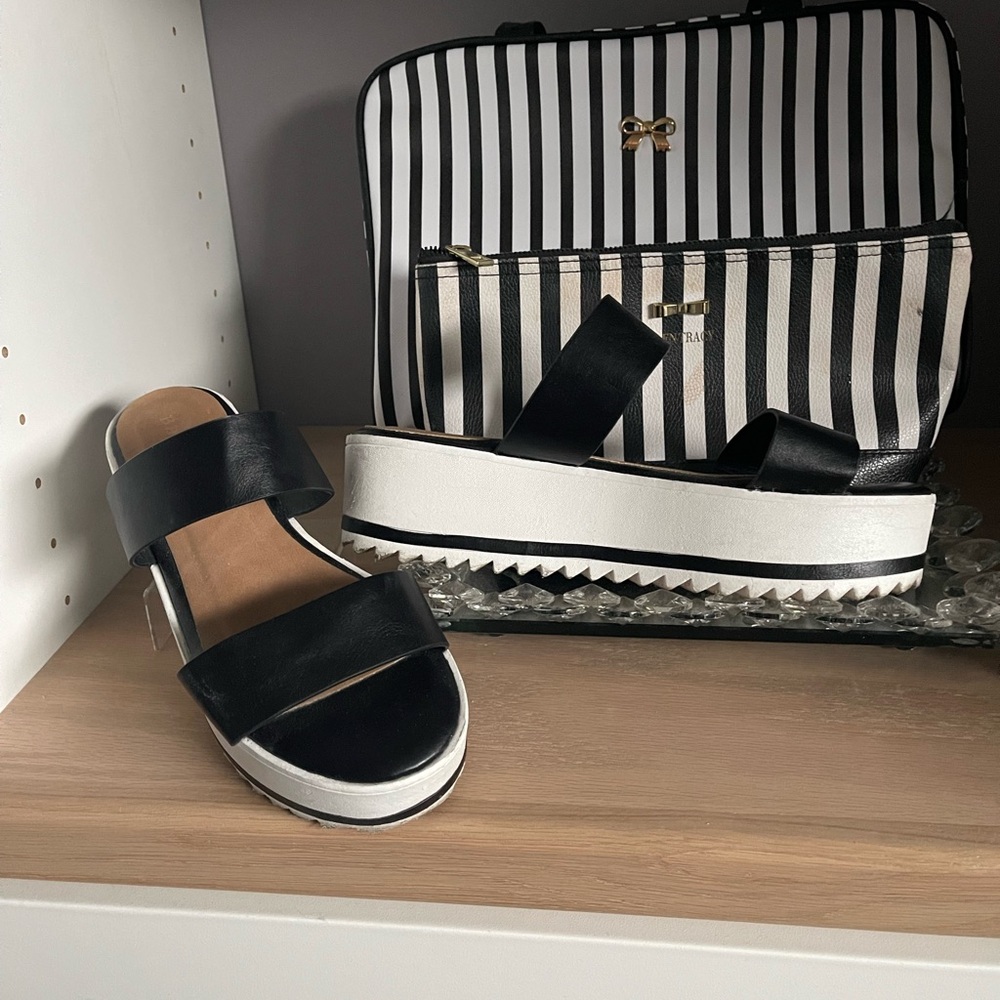BAMBOO Black and White Platform Sandals with Modern Design
